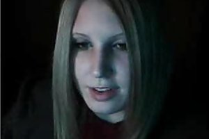 Schöne mädchen im chat und masturbiert spielen mini porno-spiele online