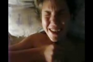 Masturbiert für gesicht - ihm nicht gefallen hat! porno reife