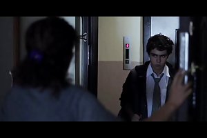 Sex mit freundinnen der mutter (aus dem film) hausgemachter porno auf dem lande