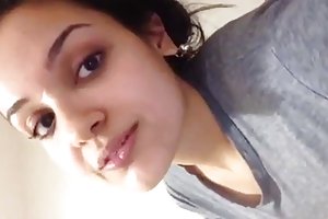 Indische reiben und saugen schmutzige porno-videos