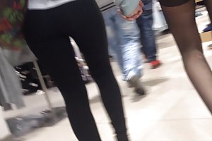 Sehr n gute teenager ass in schwarzen leggings russische neue hausgemachte pornos