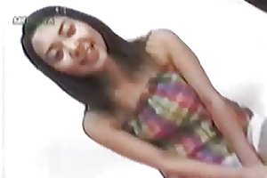 Asiatisch cutie saugt und fickt 1 russen porno clips