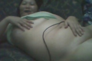 Plump filipino 42 yo. mutter erwischte tochter porno online