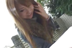 Schöne mädchen und das feld (über ihnen) porno reißen