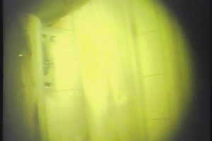 Reife frau masturbiert in der dusche porno rollen in der kleidung