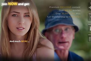 Der weißhaarige alte mann fickt die glatte schale tini porno film aladdin online