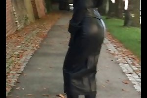 Schwarze kurze leder-rock-lady neger porno foto