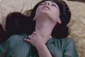 fenech - von la signora bene spielen in (1974) sammlung von porno-filme zu sehen