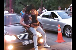 Verrückte russische strippen beobachten schmutzige porno-videos